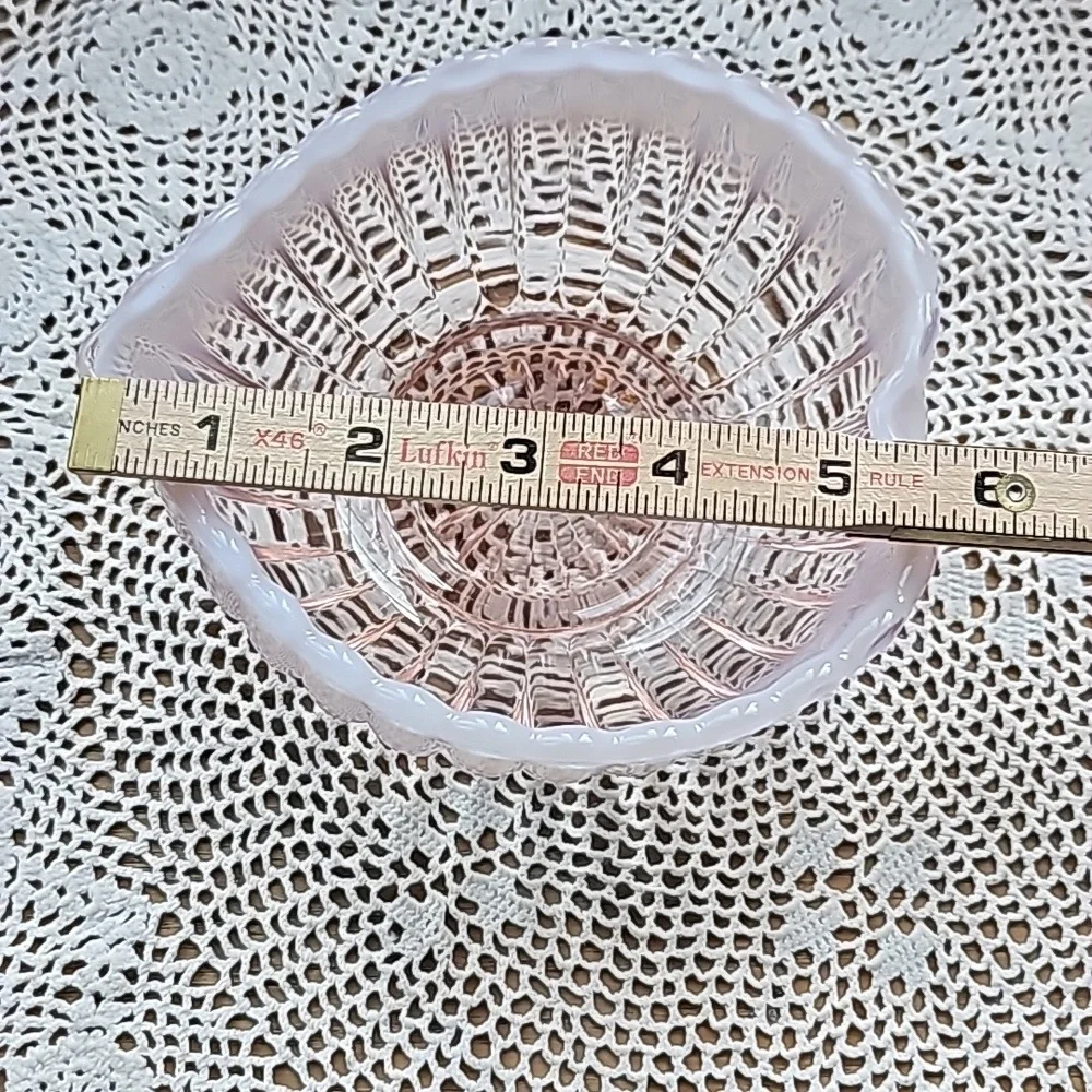 Vintage Fenton Pink Opalescent Ribbed Glass Heart Shaped Dish - Picture 9 of 10